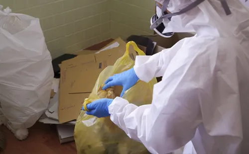 原状回復を見据えた清掃写真